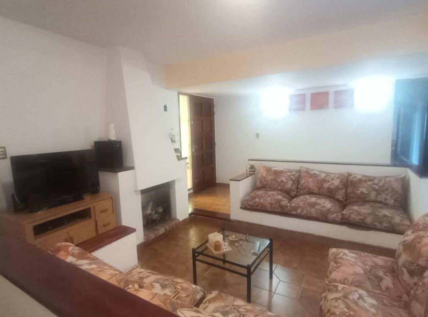 Foto de VENTA CASA 4 DORMITORIOS EN LOMAS DE SAN MARTIN, imagen 4