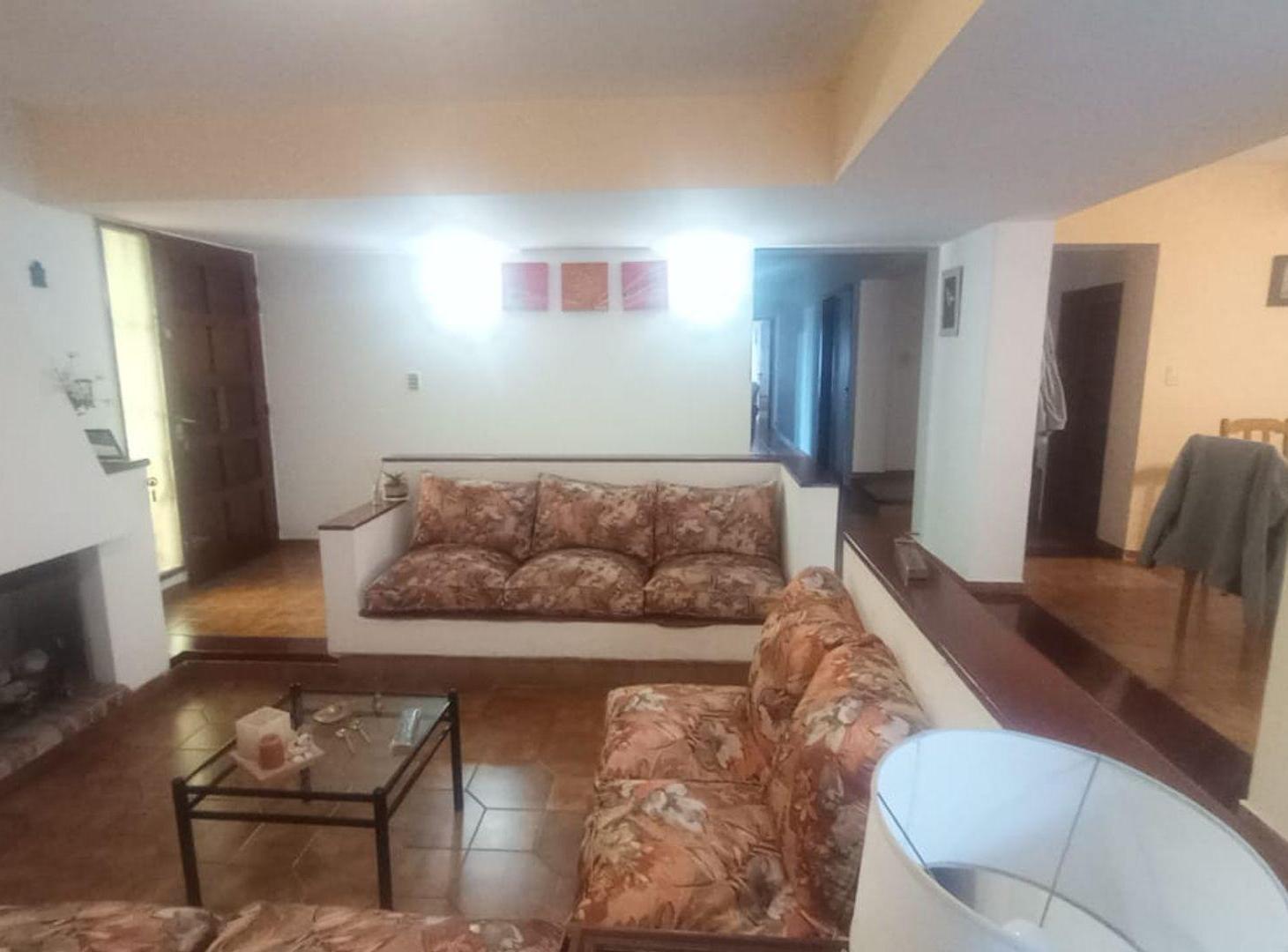 Foto de VENTA CASA 4 DORMITORIOS EN LOMAS DE SAN MARTIN, imagen 5