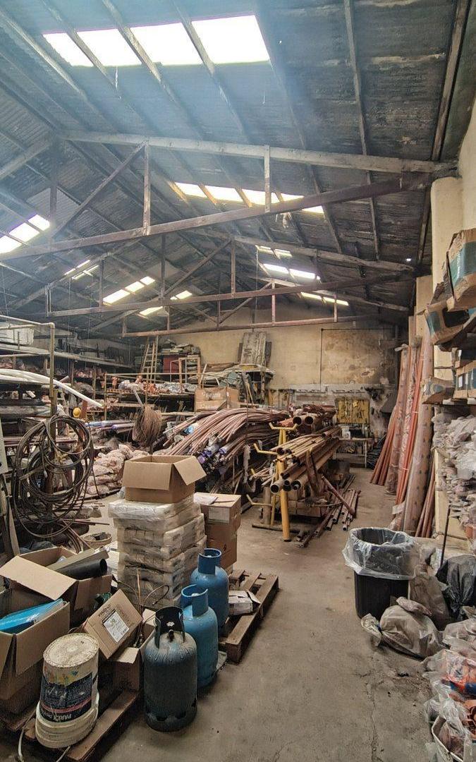 Foto de VENTA GALPÓN + OF ZONA CAPITALINAS APTO DESARROLLO, imagen 1