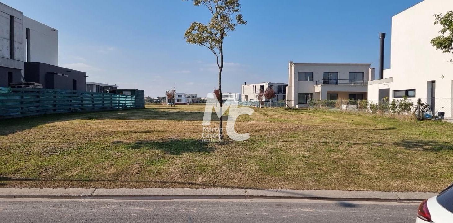 Terreno de 610 m2 en venta en Riberas