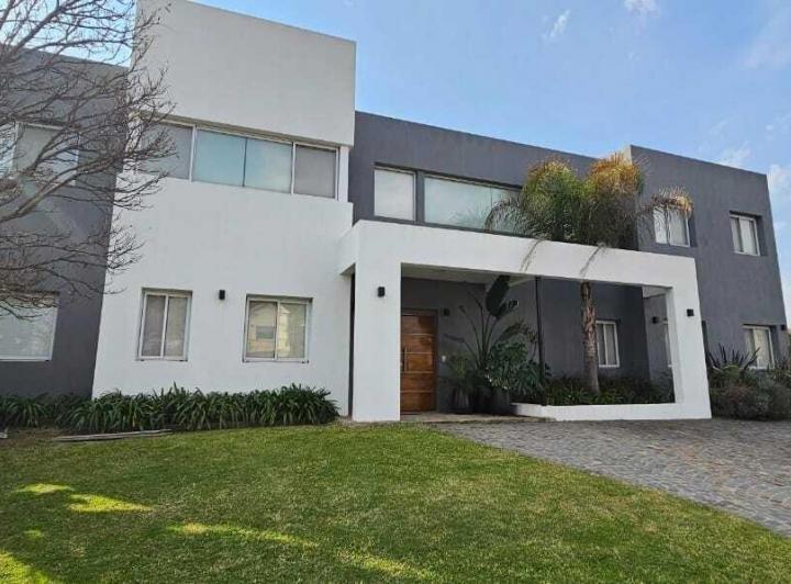 Casa en Venta en San Francisco, Villanueva, Tigre