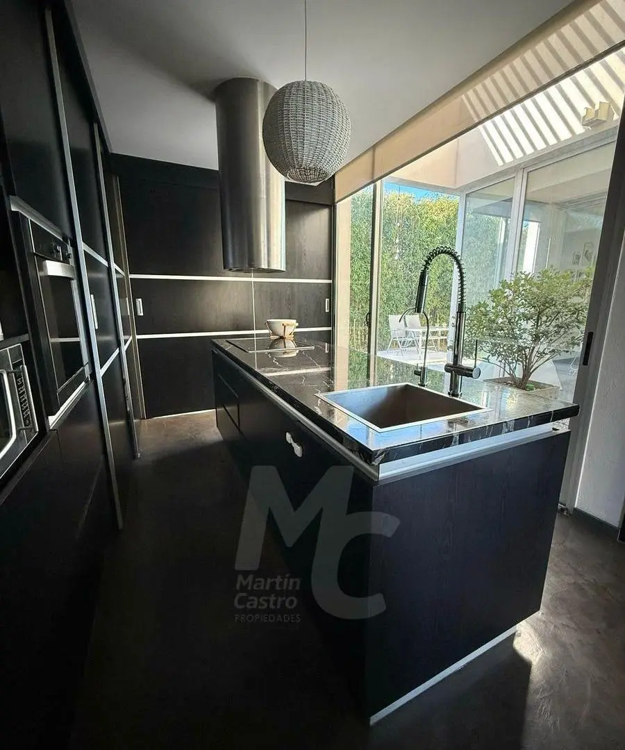 Casa en venta en San Francisco 3