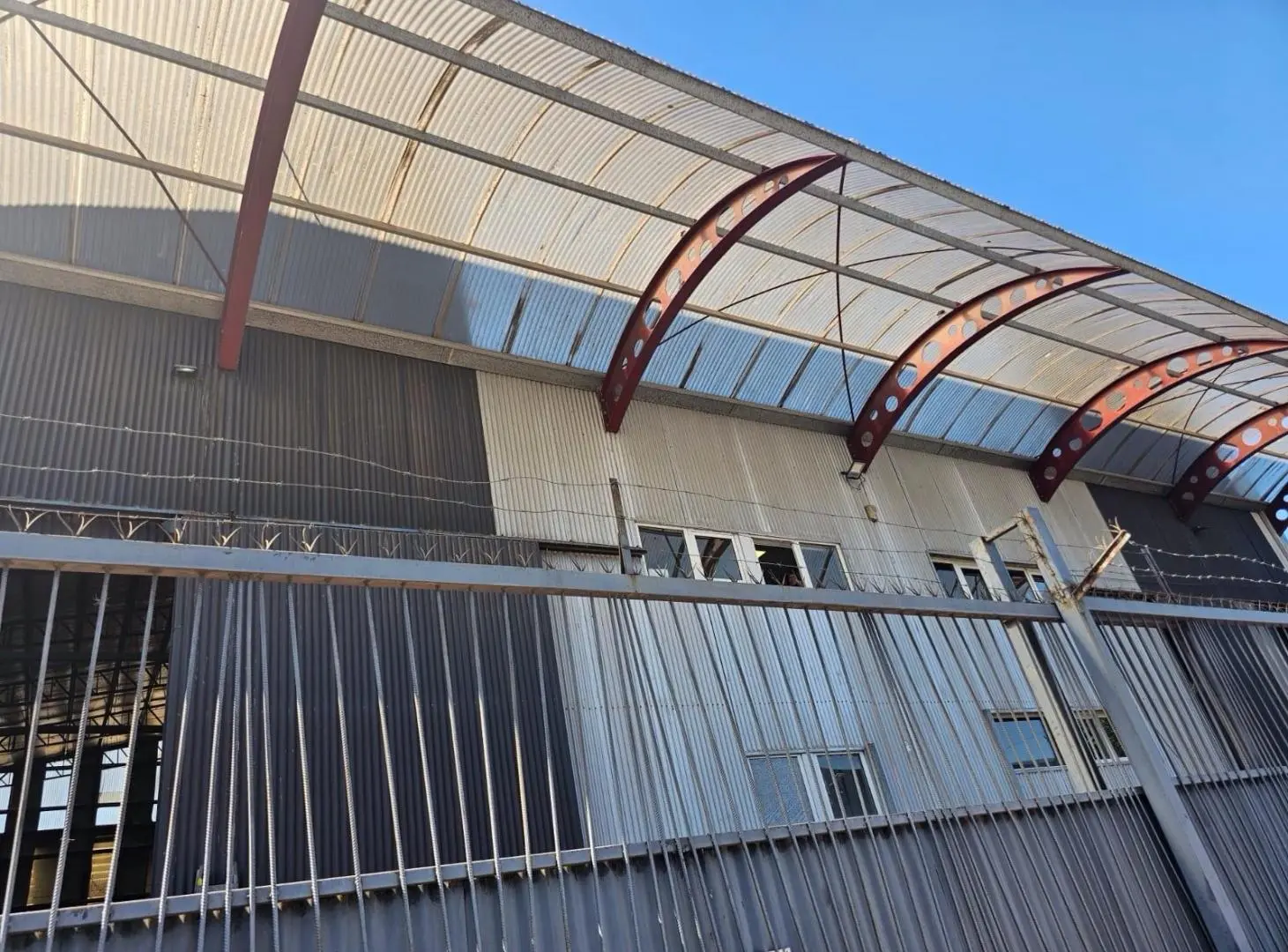 Galpón en venta en Benavidez (financiamiento) 1