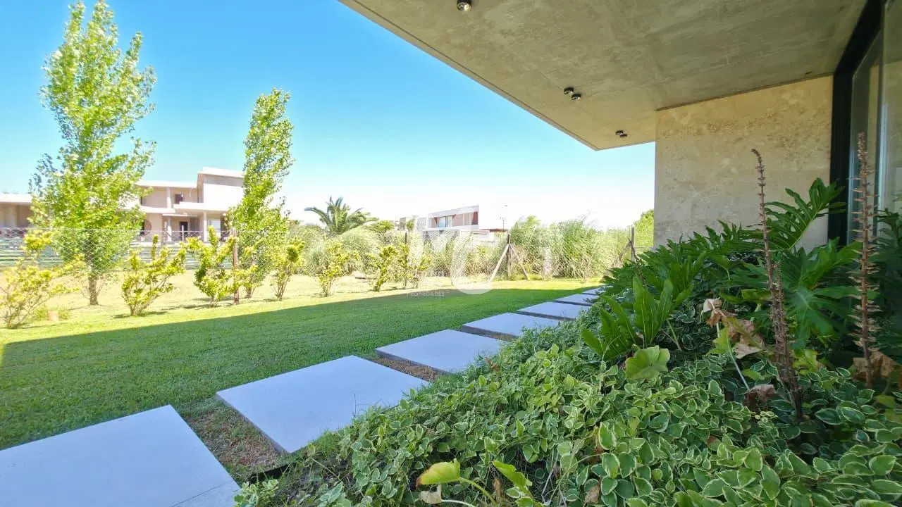 Casa en venta en La Reserva Cardales 4