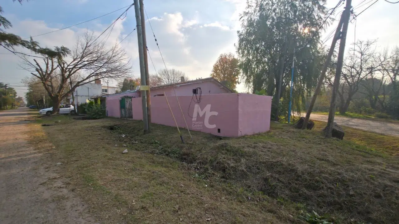 Dos casas sobre lote en venta en Ing. Maschwitz 4