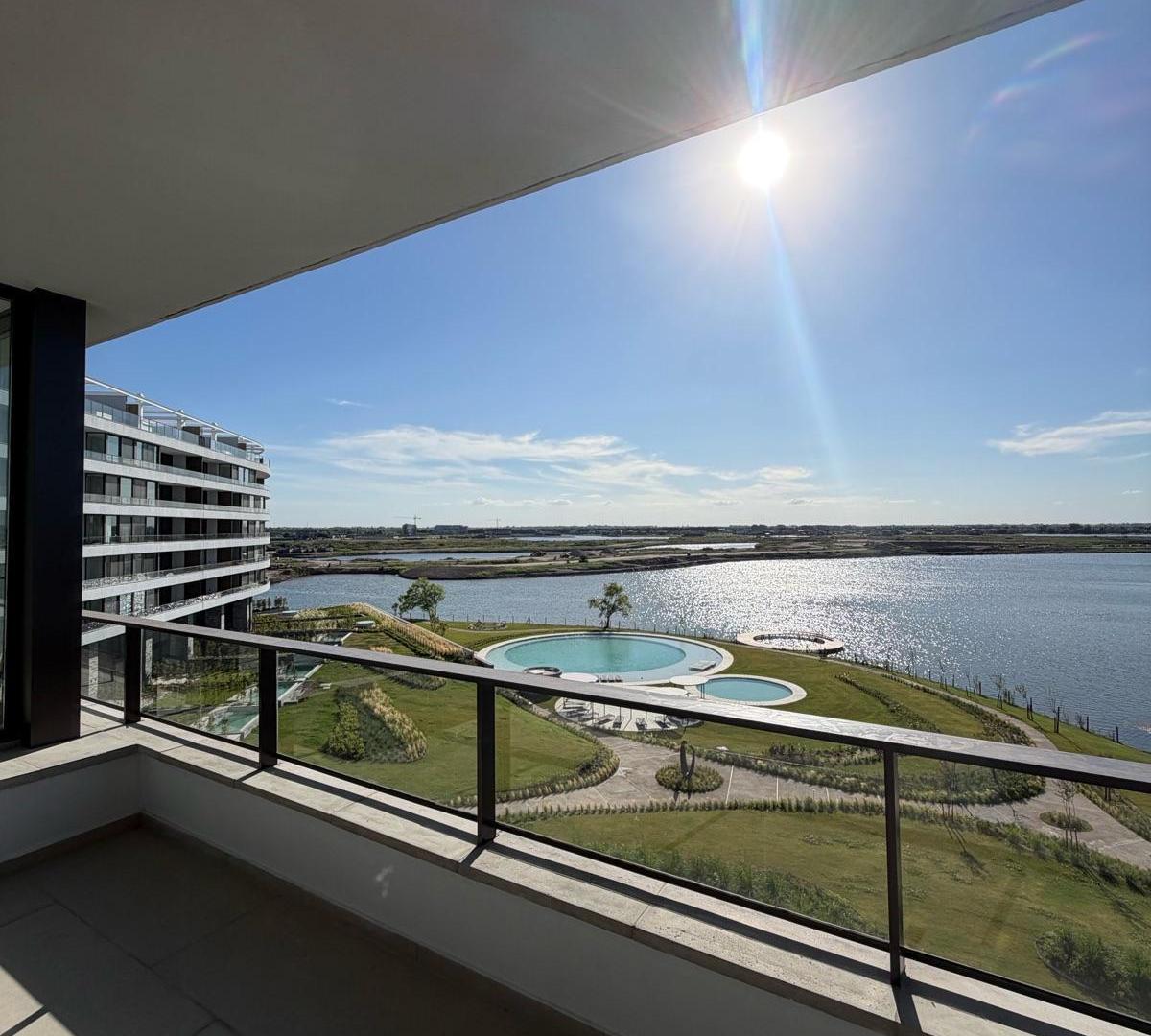 Departamento de categoría en alquiler anual y Oceana, Nordelta, 4 ambientes