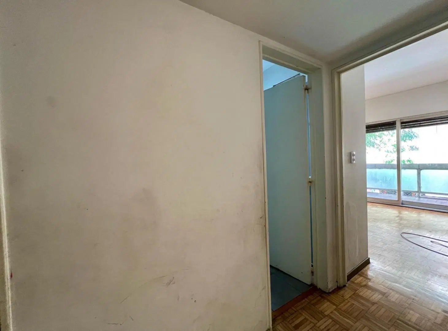OPORTUNIDAD DEPTO 3 amb con dependencia o escritorio a reciclar en Recoleta 5