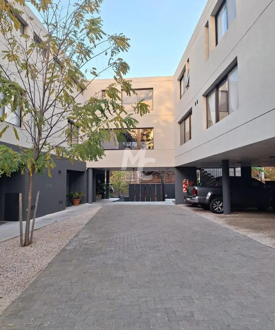 Triplex en alquiler en Tigre Centro 3