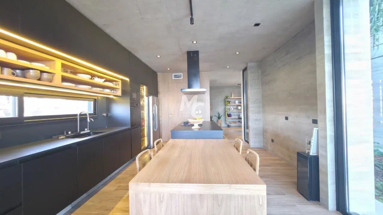 Casa a la laguna en venta en Virazon 5