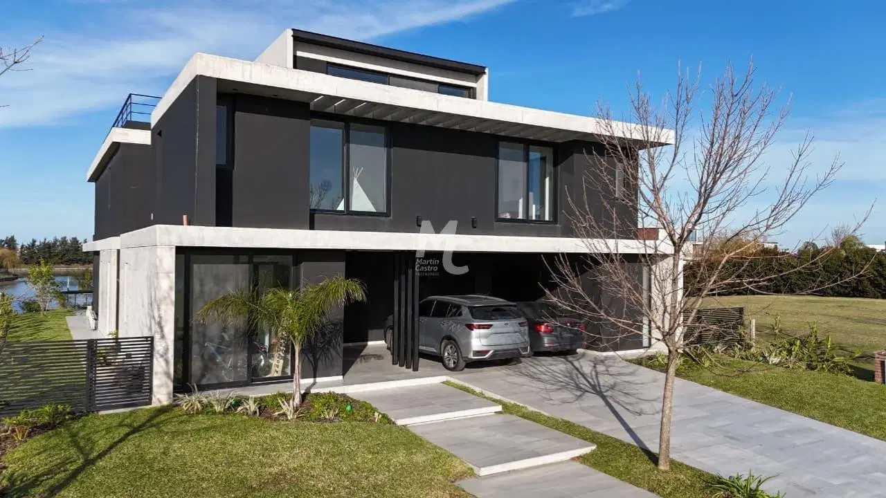 Casa a la laguna en venta en Virazon 2