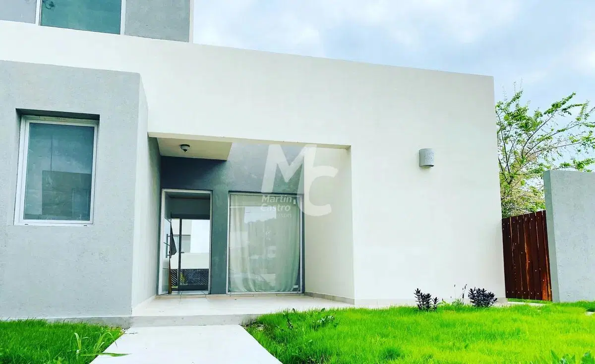 Casa en alquiler temporario/anual en Pilar Del Este 4