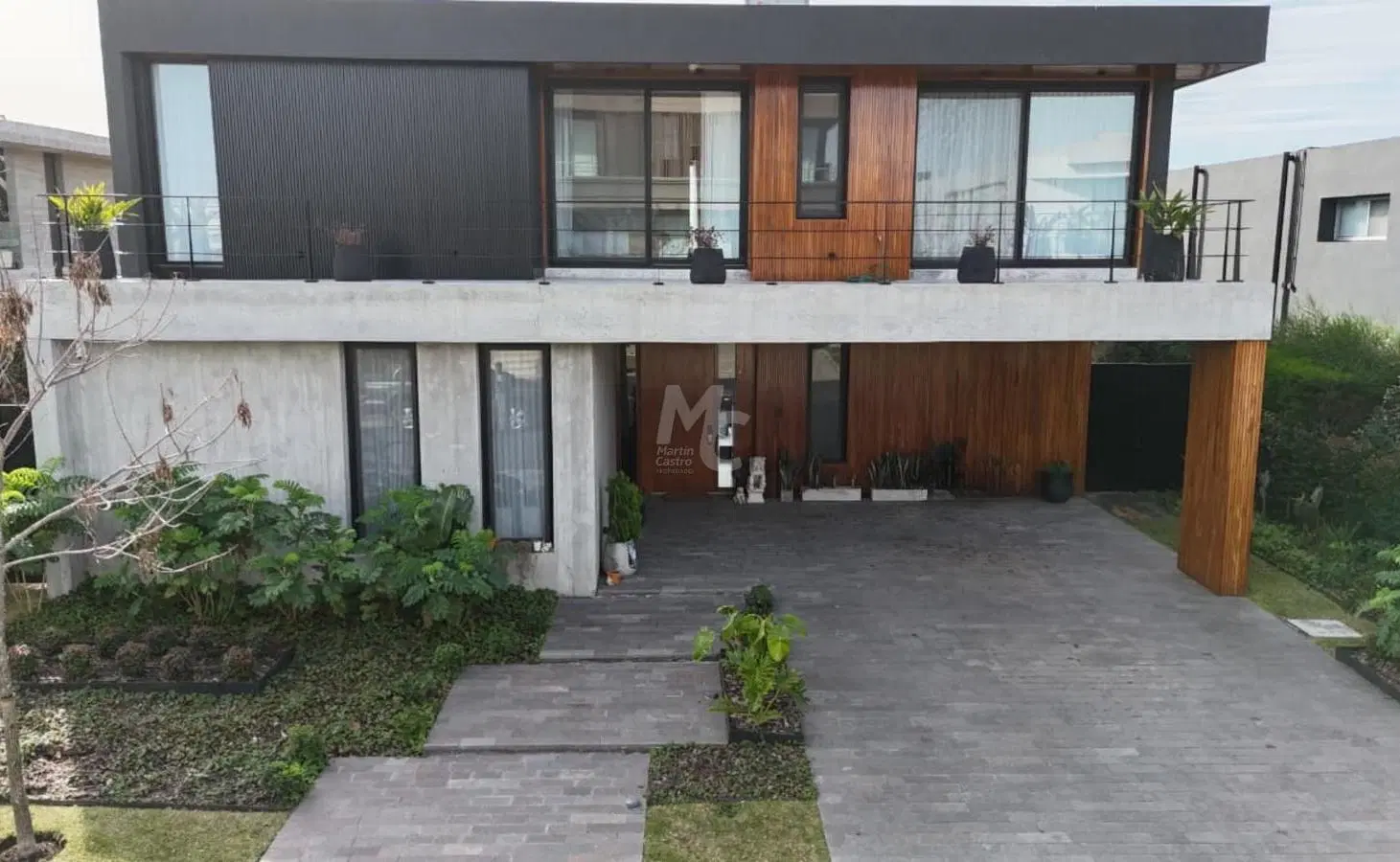 Casa al río en venta en El Yacht 2