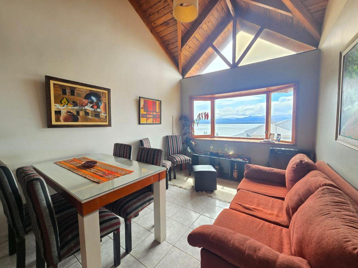 DEPARTAMENTO CON VISTA AL LAGO EN LAS VICTORIAS. BARILOCHE