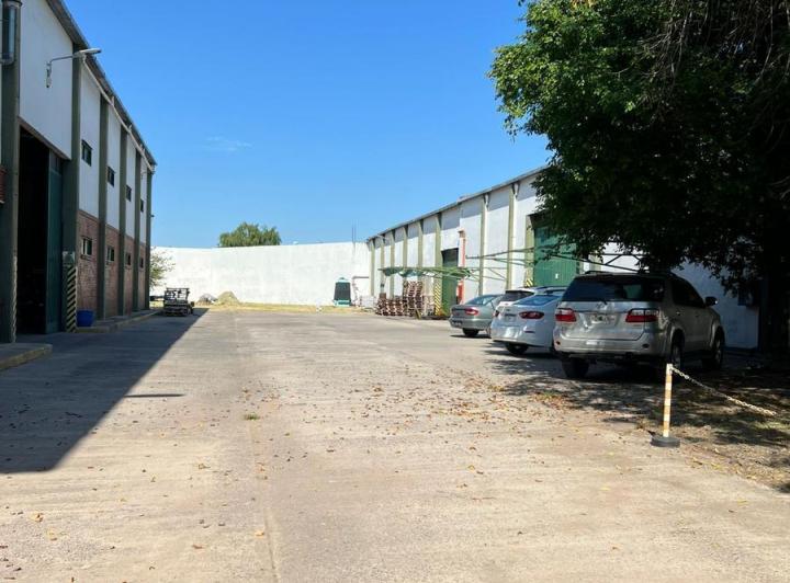 NAVE INDUSTRIAL ZONA VALENTIN ALSINA LANUS 3