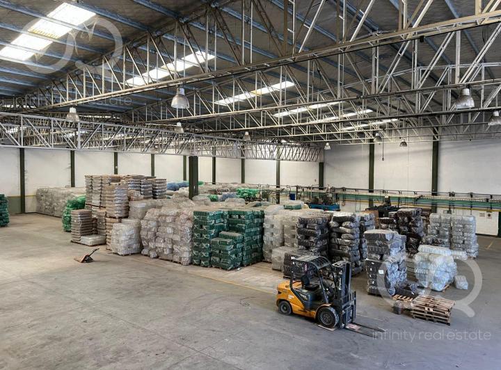 NAVE INDUSTRIAL ZONA VALENTIN ALSINA LANUS 4