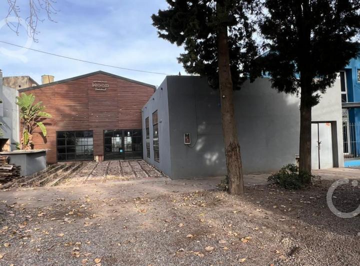 Local en venta en el bajo de San Isidro - Excelente ubicación