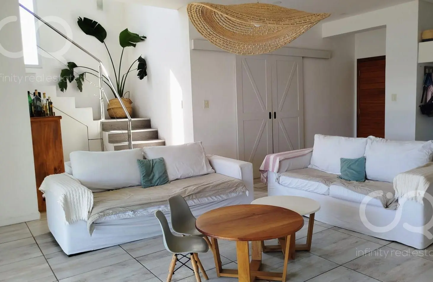 Venta Excelente Casa Pilar del Este Barrio San Alfonso sobre lote de 500 m2 4