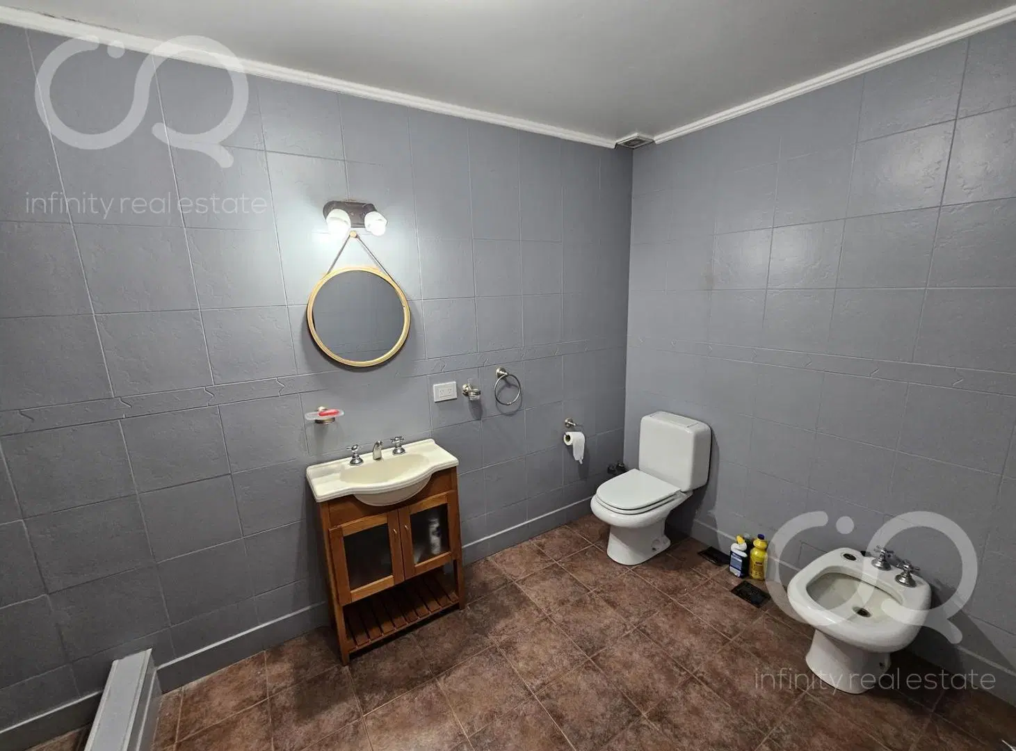 Venta Hermosa Casa en Benavidez Centro 3