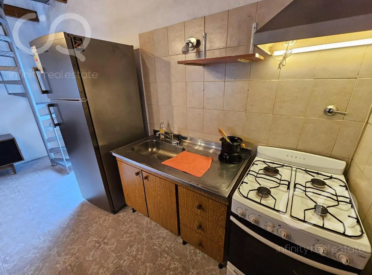 Alquiler PH tipo duplex en Victoria c/Patio sin expensas- Zona C.Casares 4