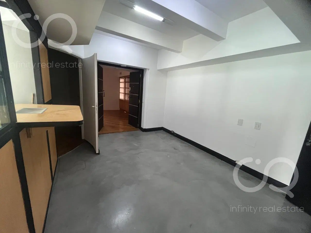 ALQUILER OFICINA COMERCIAL MICROCENTRO-PISO ENTERO 4