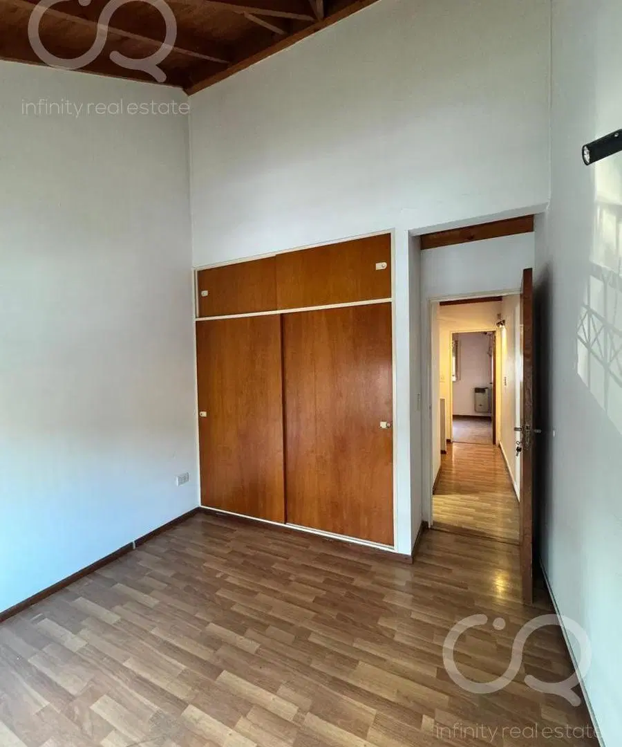 OPORTUNIDAD!! VENTA DUPLEX EN HERMOSA ZONA DE RAMOS MEJIA 2