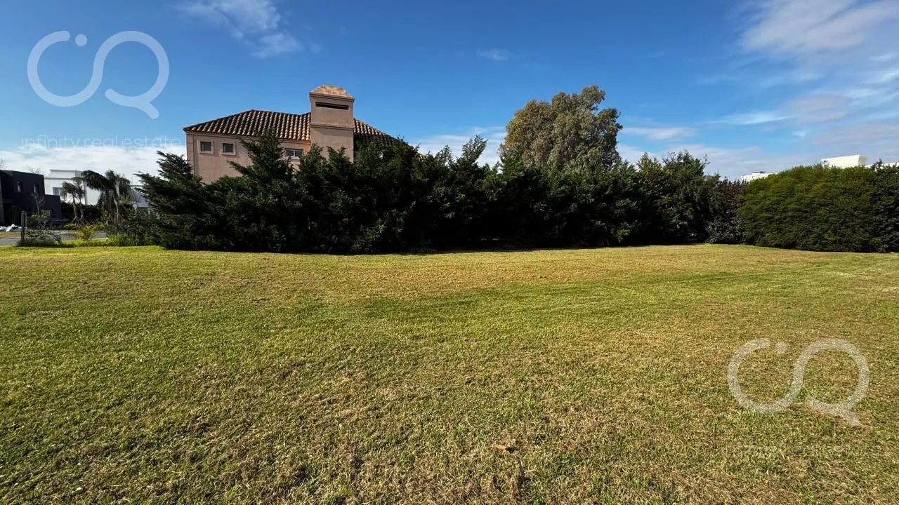 IMPERDIBLE!! VENTA HERMOSO TERRENO INTERNO EN HARAS SANTA MARIA - BARRIO EL ATARDECER 5