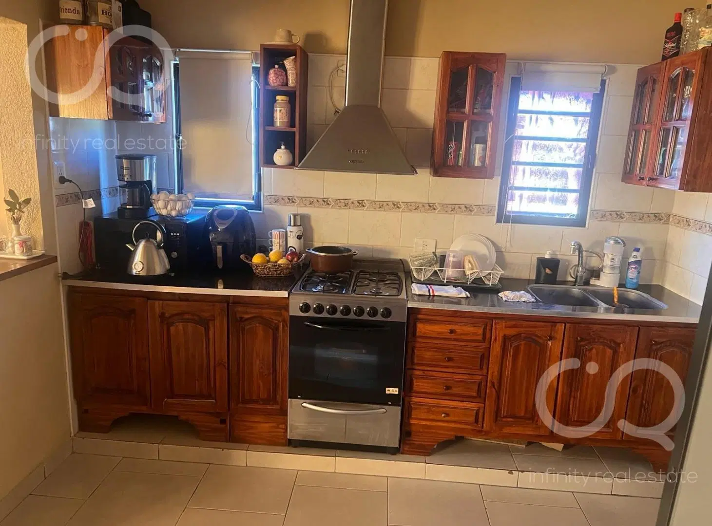 VENTA CASA 4 AMBIENTES SAN VICENTE CENTRO 5