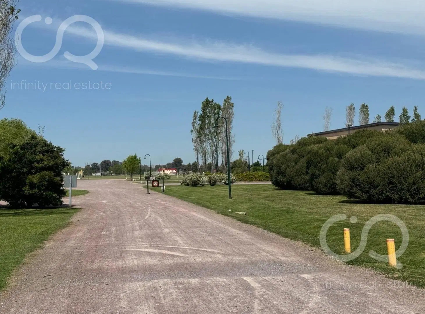 Venta de Terreno en Barrio Fincas de San Vicente sector Laguna 5