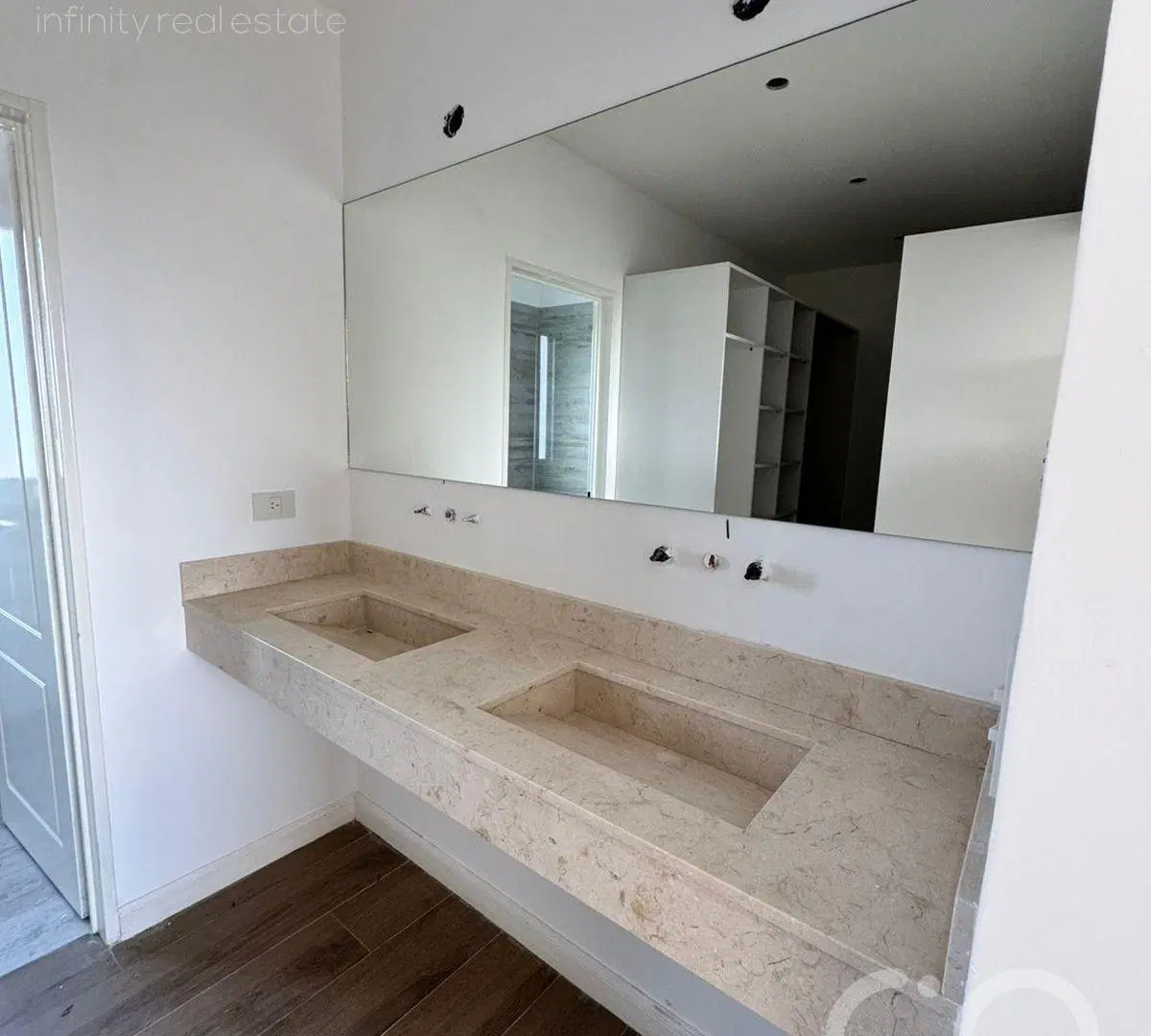 OPORTUNIDAD CASA VENTA PUERTOS DEL LAGO- (NORDELTA 2 ESCOBAR) 3