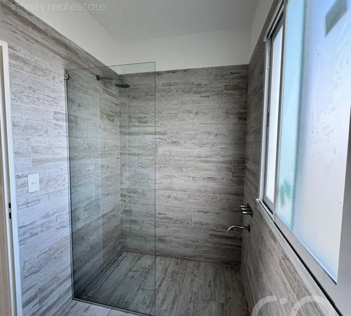 OPORTUNIDAD CASA VENTA PUERTOS DEL LAGO- (NORDELTA 2 ESCOBAR) 2