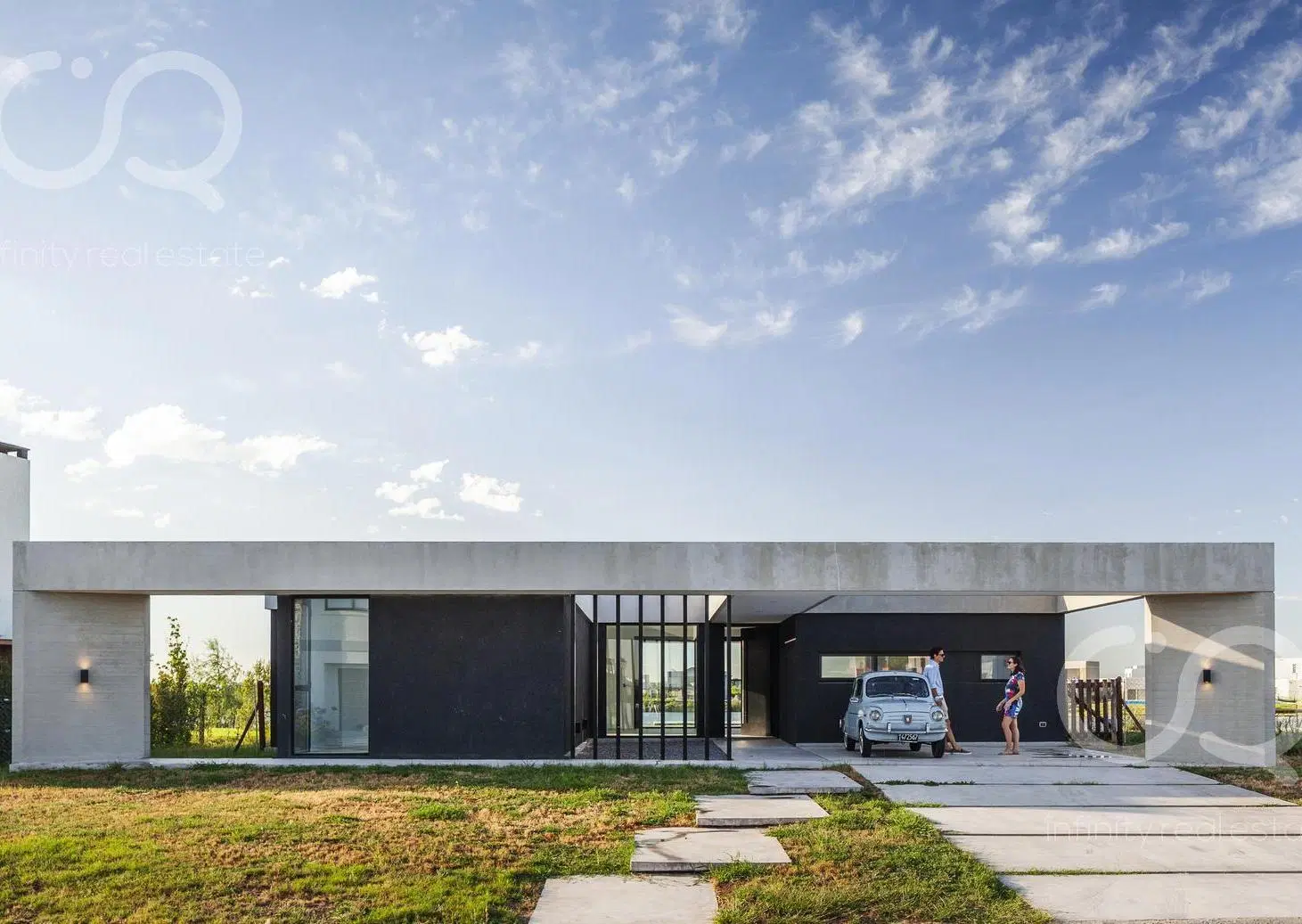 CASA EN VENTA VILLAGE PLAZA 3