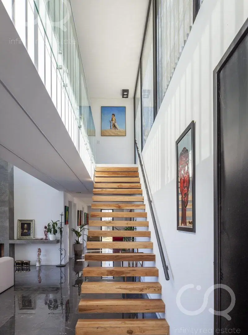 Oportunidad casa en venta - Los Puentes 8