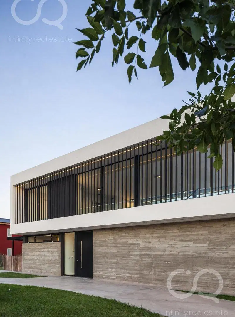 CASA EN VENTA BUENOS AIRES GOLF 8