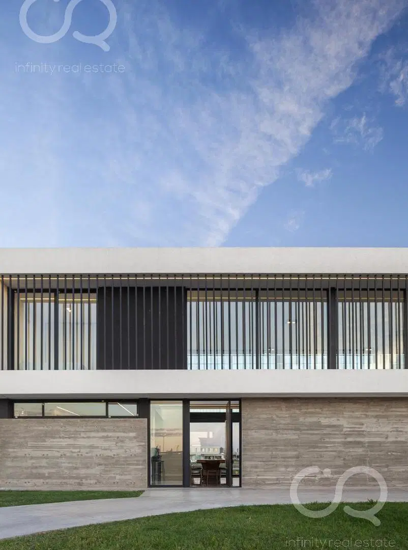 CASA EN VENTA BUENOS AIRES GOLF 2