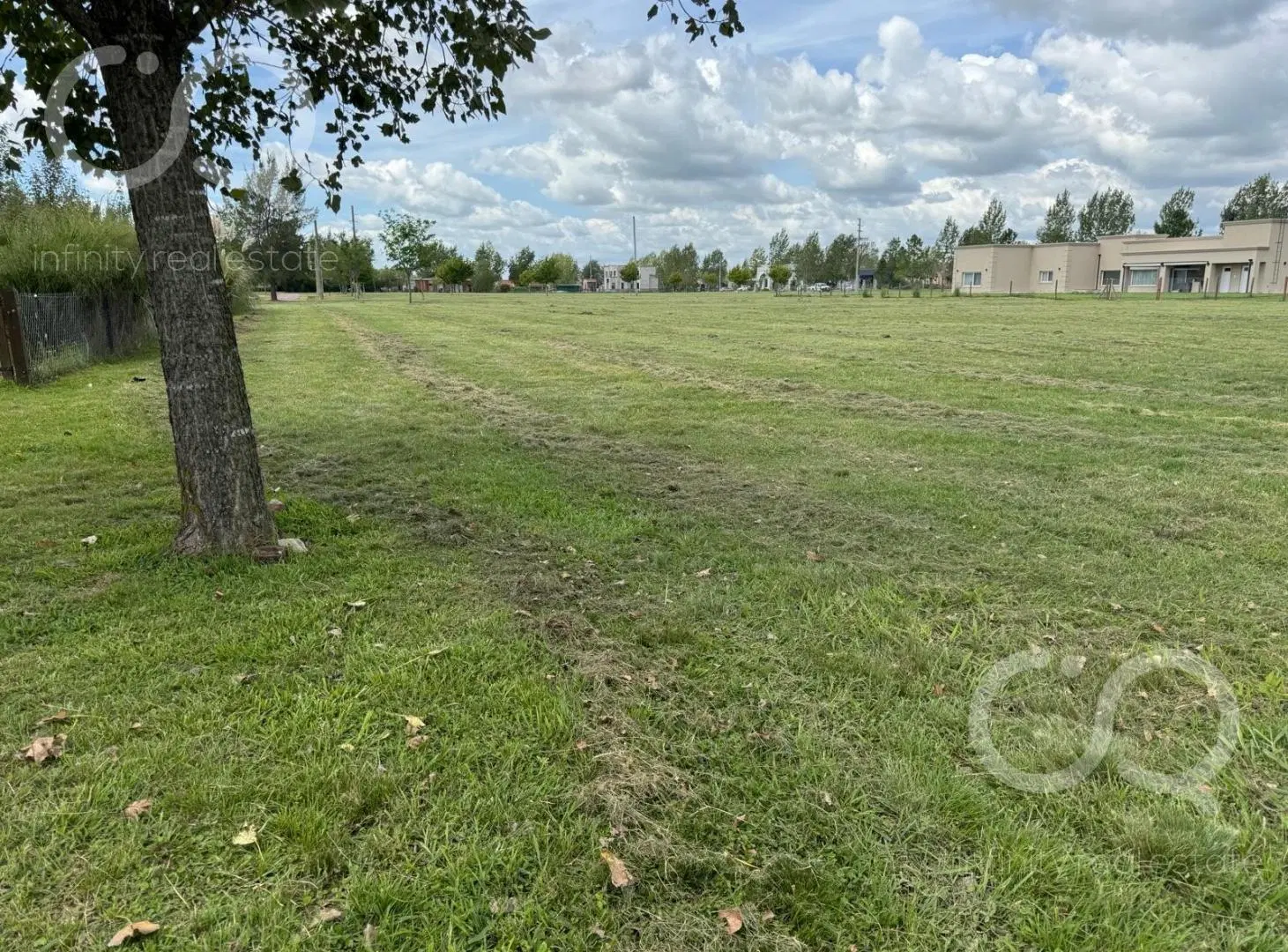Terreno en venta financiado Barrio Fincas de San Vicente 1