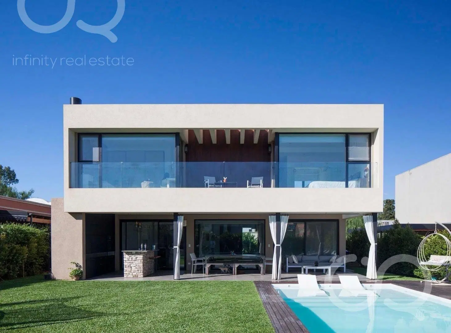 Casa - Village Plaza 5