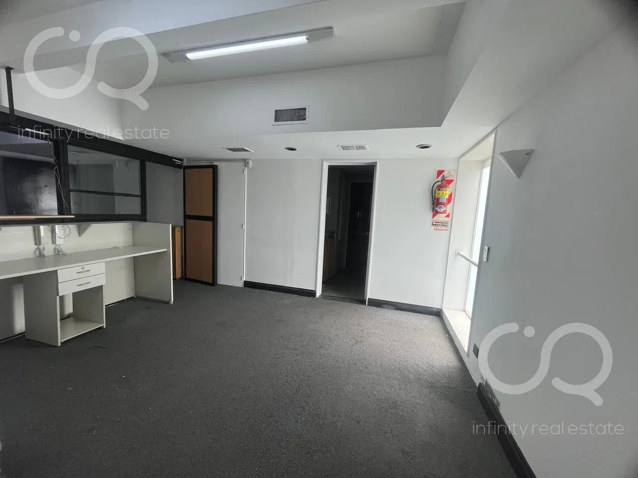 ALQUILER OFICINA COMERCIAL MICROCENTRO-PISO ENTERO 8