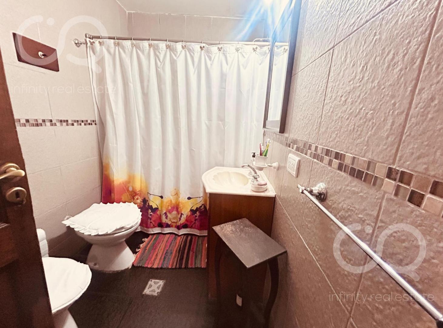 Foto de VENTA Y/O PERMUTA - PH 6 AMB. EN BELGRANO- SIN EXPENSAS - 2 PATIOS Y, imagen 5