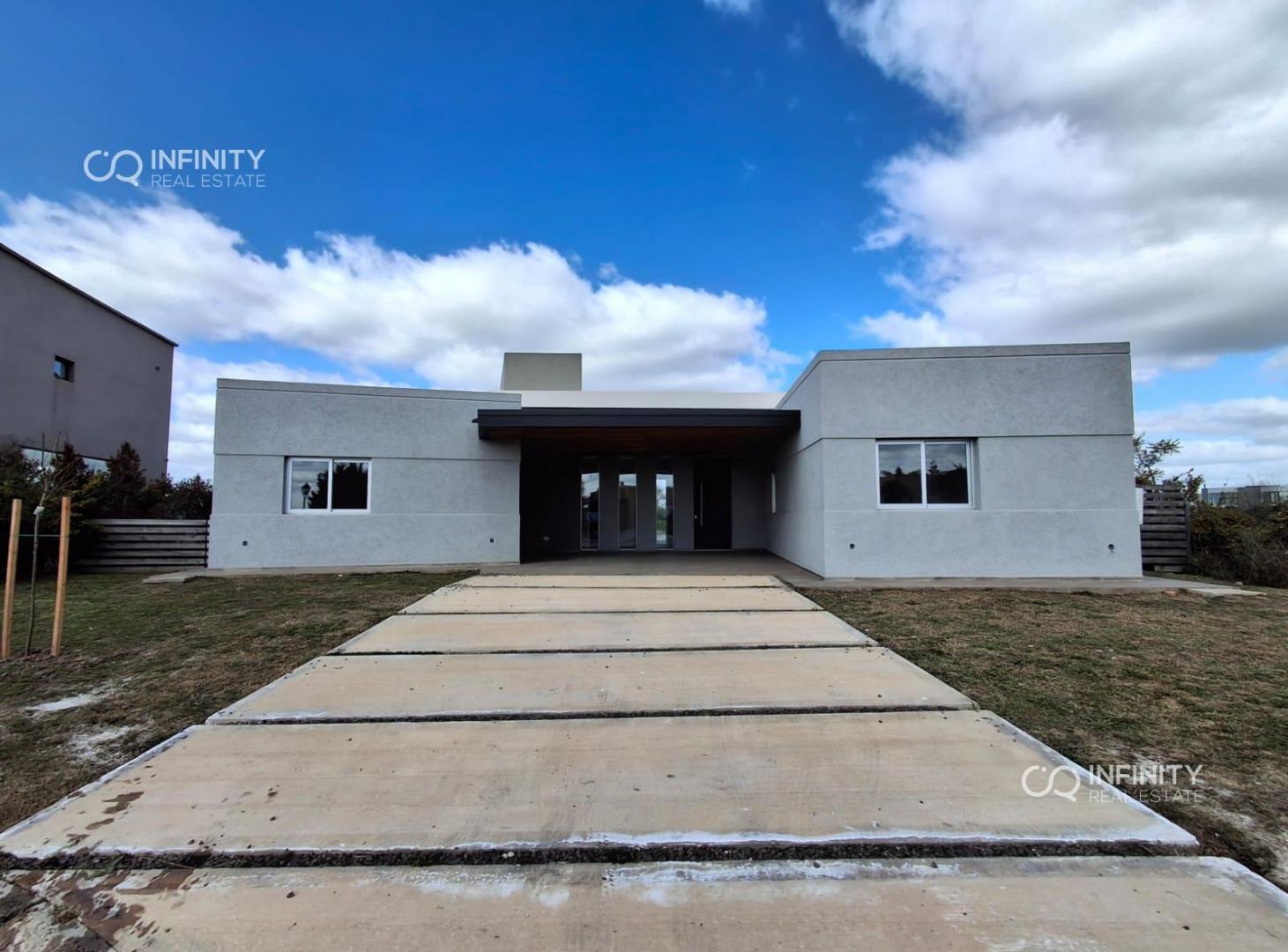 Foto de Casa la laguna a estrenar en venta en San Sebastián - AREA 10, imagen 1