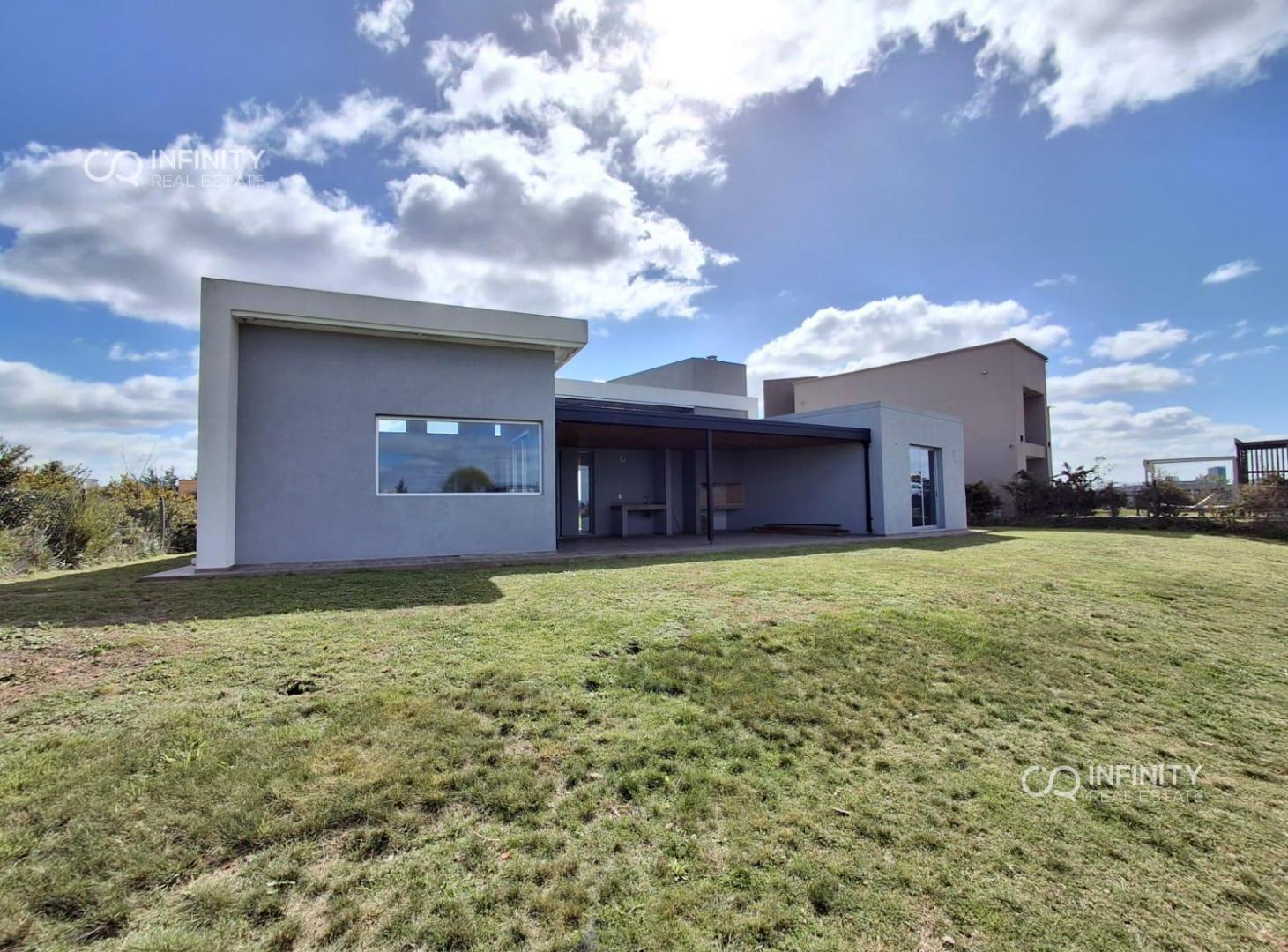 Foto de Casa la laguna a estrenar en venta en San Sebastián - AREA 10, imagen 2
