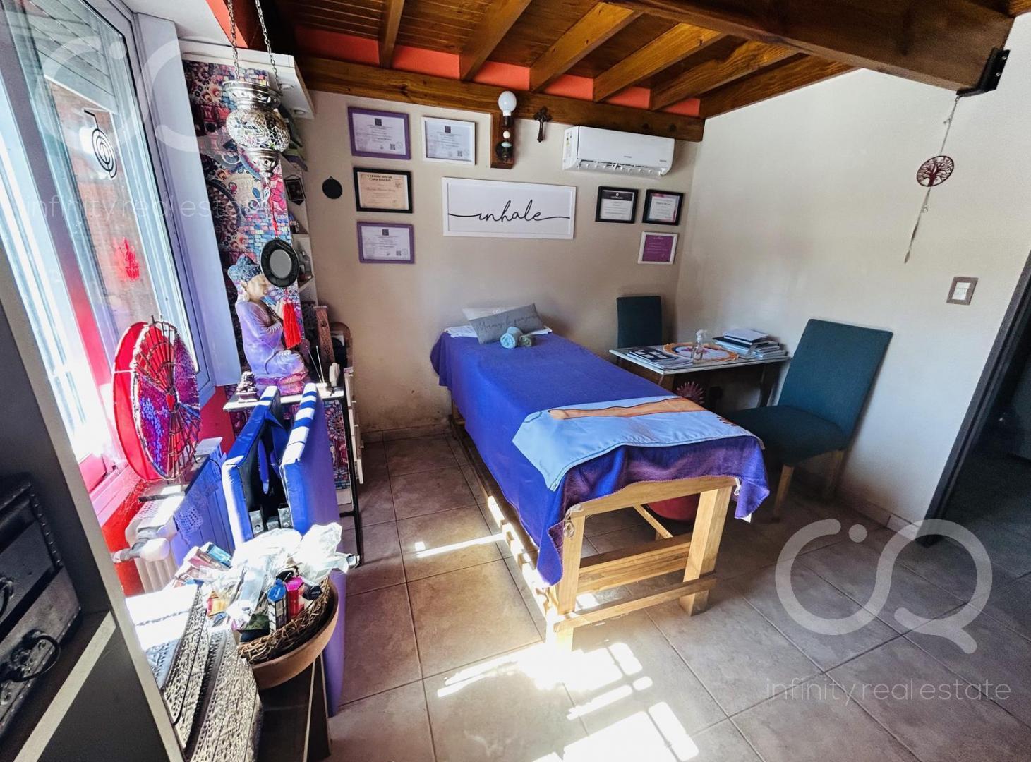 Foto de Venta - Casa para dos familias - Parque - Piscina - Zona de Quintas, imagen 2