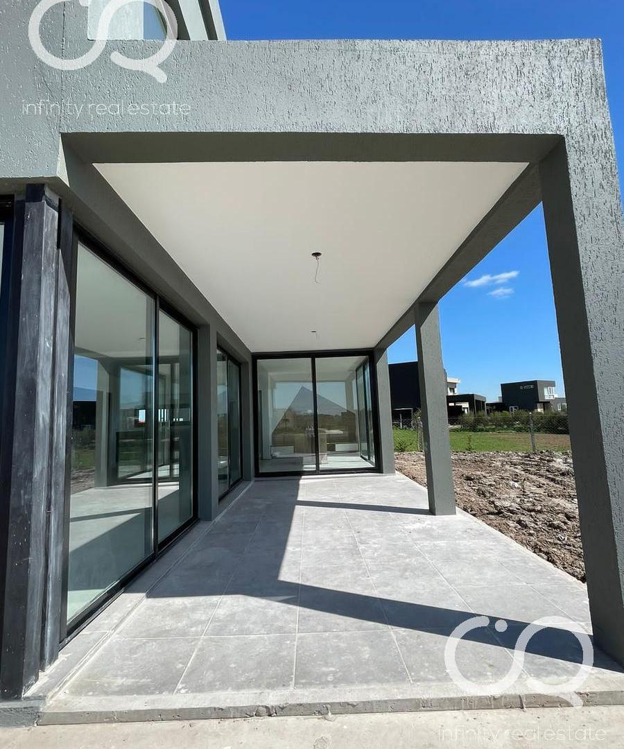 Foto de Venta Casa Al Lago - San Sebastián Area 8, imagen 2