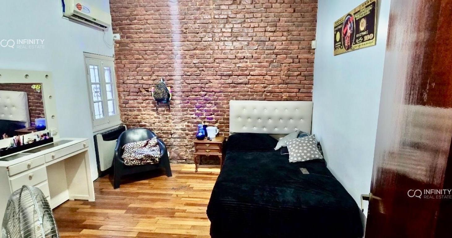 Foto de Venta Casa 4 Amb Tapiales Parque Pileta Cochera, imagen 1