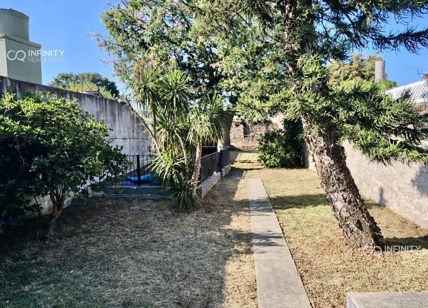 Foto de Venta Casa 4 Amb Tapiales Parque Pileta Cochera, imagen 5