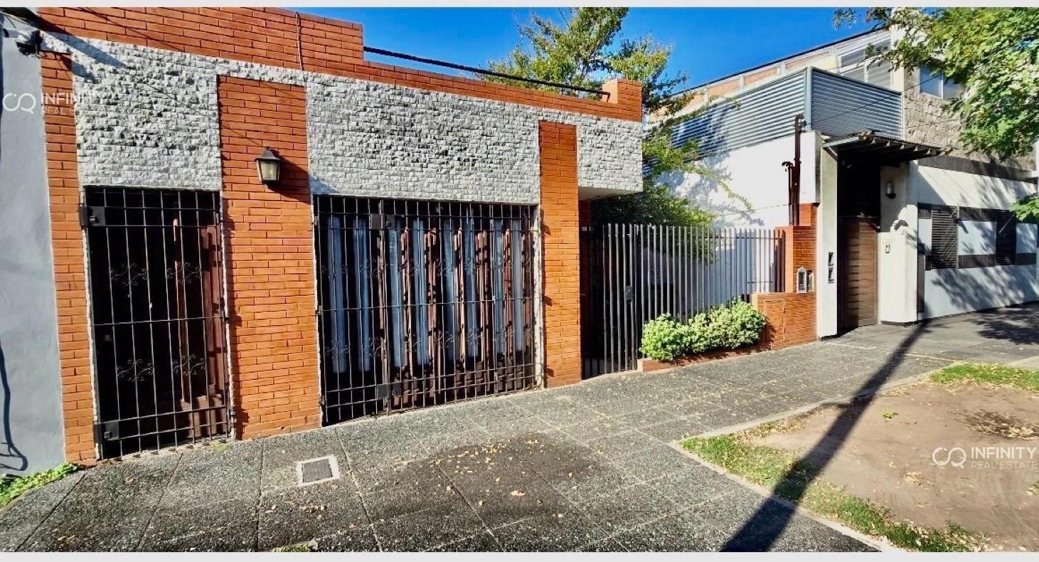 Foto de Venta Casa 4 Amb Tapiales Parque Pileta Cochera, imagen 2