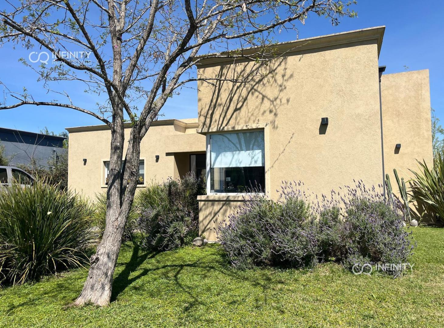 Foto de Venta Casa San Sebastián Área 11, imagen 2