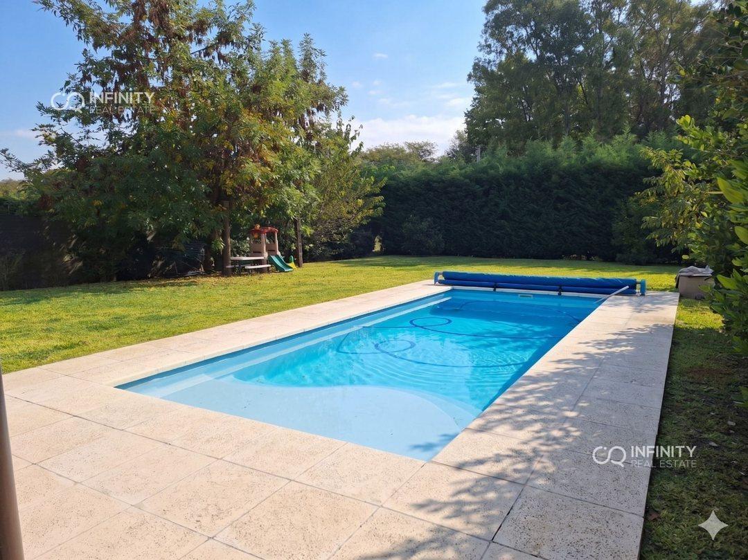 Foto de VENTA CASA 4 AMB SANTA GUADALUPE PILETA, imagen 1