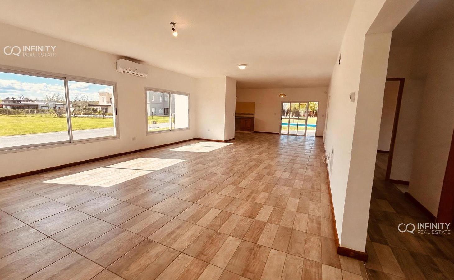 Foto de AlQUILER ANUAL - Casa 5 Amb. en BARRIO PRIVADO San Sebastian-Entorno, imagen 1