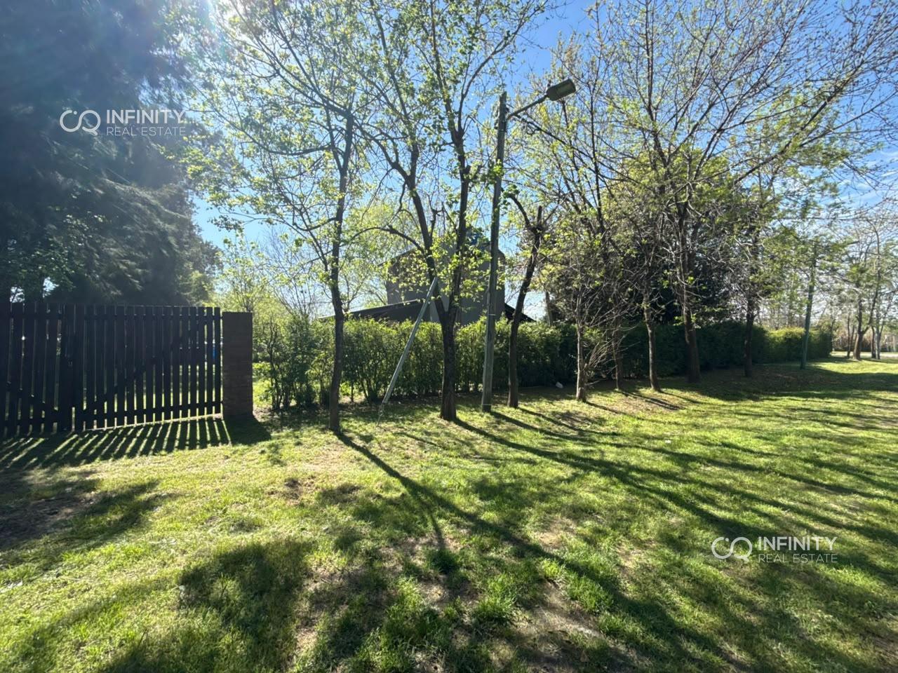 Foto de VENTA HERMOSA CASA QUINTA EN GRAL RODRIGUEZ- CON PILETA Y AMPLIO PARQUE, imagen 2