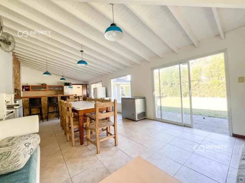 Foto de CASA EN VENTA 6 AMBIENTES BARRIO ECHEVERRIA DEL LAGO CANNING, imagen 4